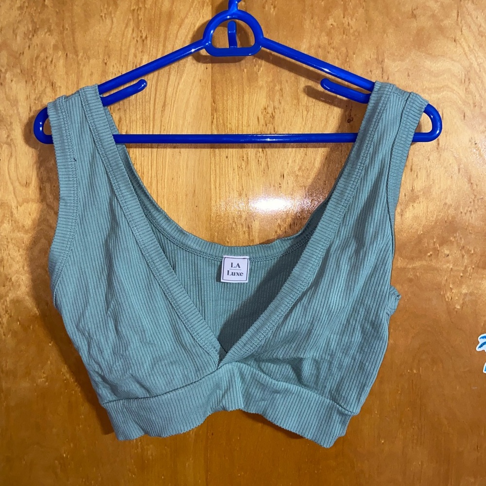 LA LUXE GREEN CROP TOP